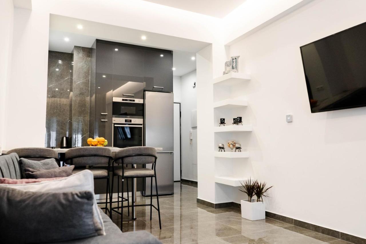Larissa Railway &Metro Station Apartment Athen Exterior foto