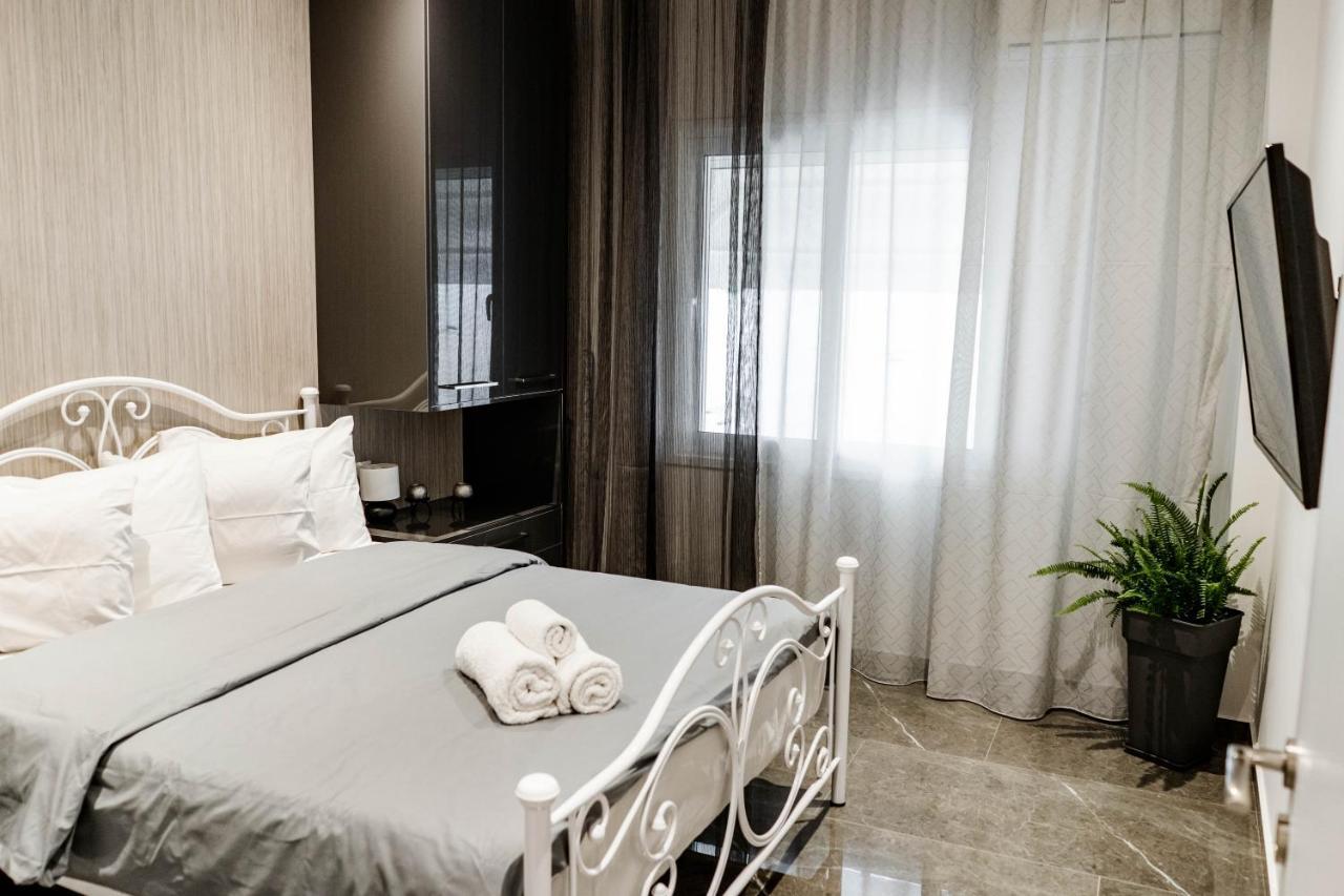 Larissa Railway &Metro Station Apartment Athen Exterior foto